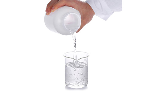 有了中聯(lián)邦農(nóng)藥消泡劑，再也不用擔(dān)心農(nóng)藥起泡啦