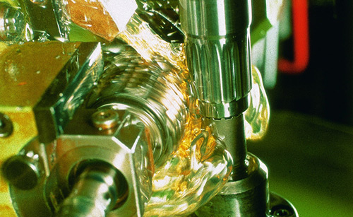 潤(rùn)滑油中泡沫的影響與中聯(lián)邦潤(rùn)滑油專用消泡劑