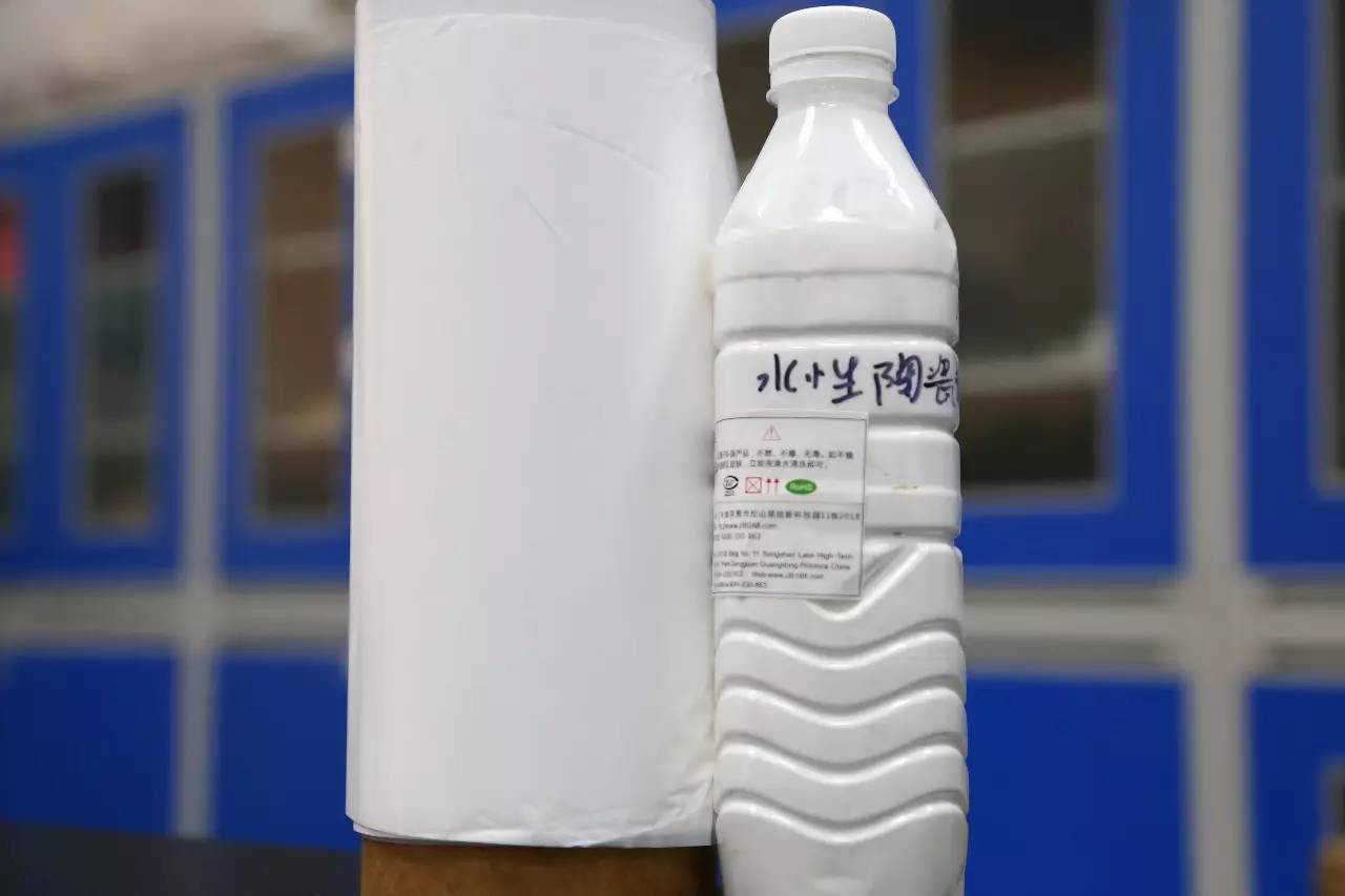 陶瓷漿料起泡引起漏電，陶瓷漿料用消泡劑能解決根本問題