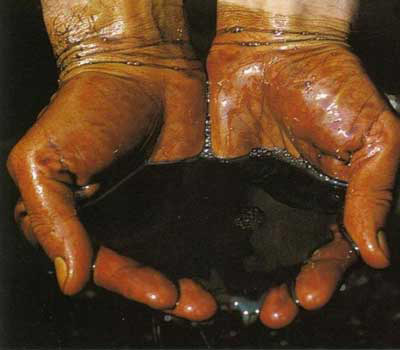 這是一款足夠讓油田行業(yè)自豪的 油田助劑消泡劑