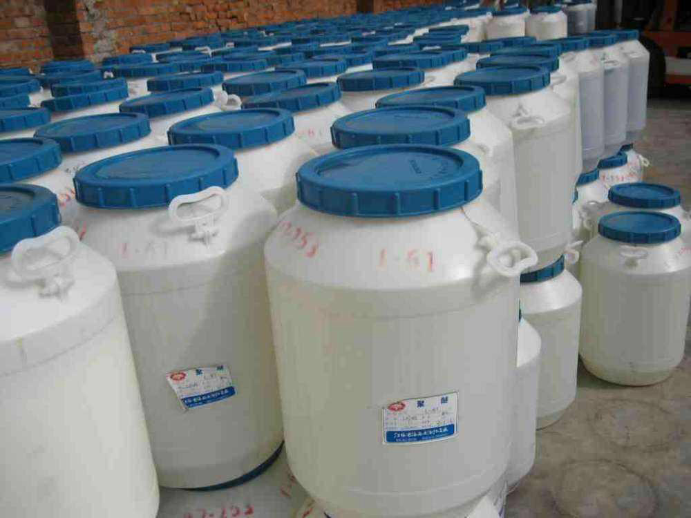 泡沫導(dǎo)致生產(chǎn)設(shè)備出現(xiàn)問題？gpe消泡劑可以為你解答！