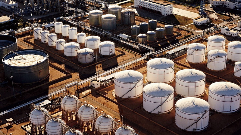 生產(chǎn)石油一直起泡咋整？石油工業(yè)消泡劑