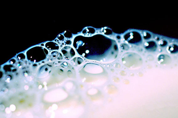 通用有機硅消泡劑在各行業(yè)發(fā)泡中應用