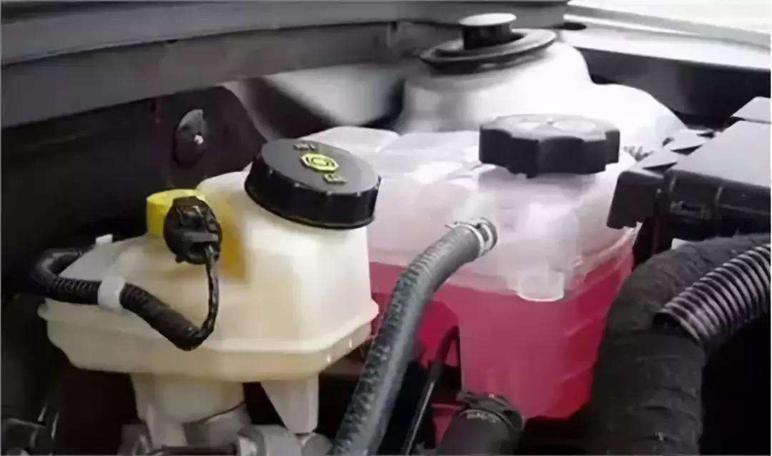 冷卻液消泡劑.jpg 冷卻液消泡劑.jpg